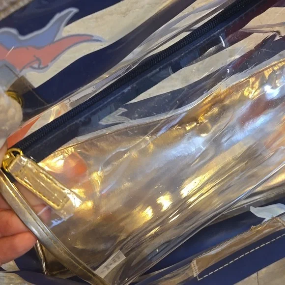 Lilly Pulitzer Shoreline "Raise the Sails" Vinyl Tote Bag - Picture 5 of 14